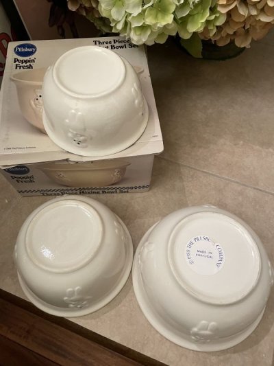 画像3: Pillsbury Dough Boy Mixing Bowl Ceramic 3 pieces set 1989  / ピルズベリー　ドゥボーイ　陶器製ミキシングボール3点セット