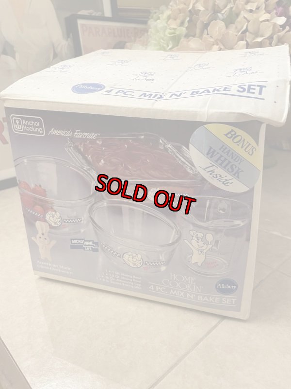 画像1: Anchor Hocking  Pillsbury Dough Boy kitchen Glass Bake 4 pieces set  / ピルズベリー　ドゥボーイ　箱入りガラス製ベイク4点セット (1)