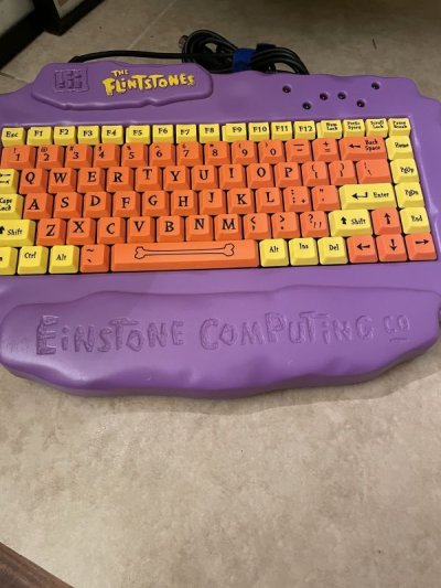 画像2: Hanna Barbera Flintstones Computer Toy Plastic Keyboard  1994 / フリントストーン コンピューターキーボード　トイ　