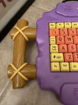 画像2: Hanna Barbera Flintstones Computer Toy Plastic Keyboard  1994 / フリントストーン コンピューターキーボード　トイ　 (2)