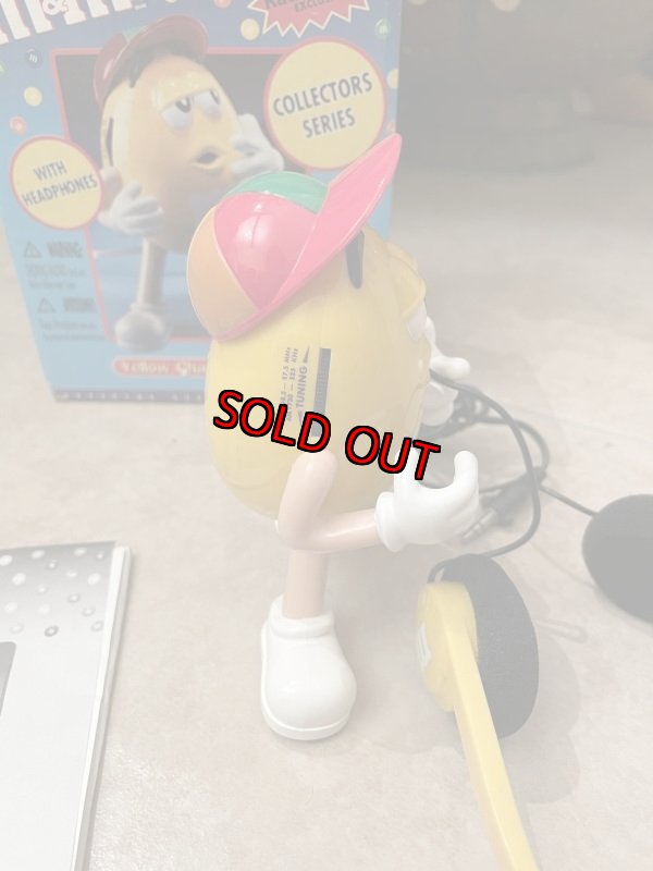画像3: M&Ms Yellow Plastic Radio With Box  / エムアンドエム 黄色のプラスチック製 箱入りラジオとヘッドホン (3)