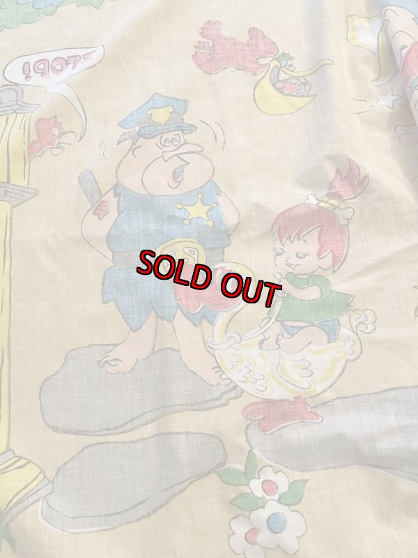 画像4: Hanna Barbera Flintstones Yellow Bed Spread Fabric Sheets / ハンナバーベラ、フリントストーンズのベッドカバー (4)