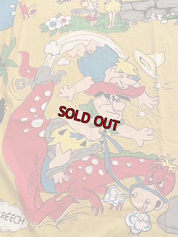 画像2: Hanna Barbera Flintstones Yellow Bed Spread Fabric Sheets / ハンナバーベラ、フリントストーンズのベッドカバー (2)