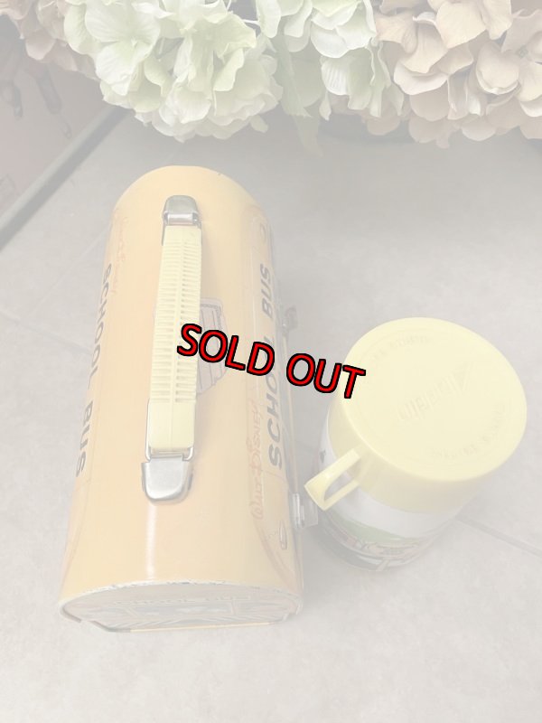 画像5: Disney Mickey Mouse  Tin School Bus Lunch Box With Thermos / ミッキーマウスのティン製　スクールバス　ランチボックス 水筒付き、60年代 (5)