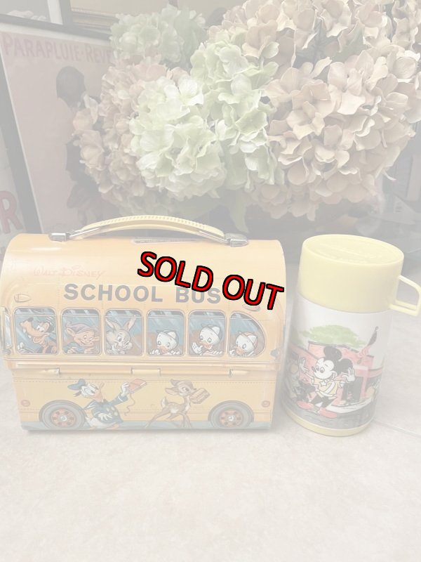 画像3: Disney Mickey Mouse  Tin School Bus Lunch Box With Thermos / ミッキーマウスのティン製　スクールバス　ランチボックス 水筒付き、60年代 (3)