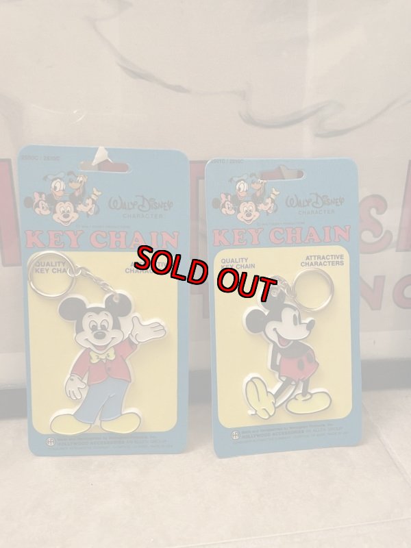 画像1: Disney Mickey Mouse  Key Chain Set Of 2 / ディズニー　ミッキーマウス　キーホルダー2個セット (1)