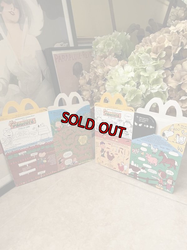 画像4: McDonald’s  Snoopy happy  Meal box set of 2 (B) / マクドナルドのスヌーピーハッピーミール箱　2箱セット (4)