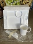 画像1: Pillsbury Dough Boy  Dinner Ware Set With Box 1991 /  フィルズベリーのドゥボーイ　プラスチック製　箱入りディナーウェア　セット (1)