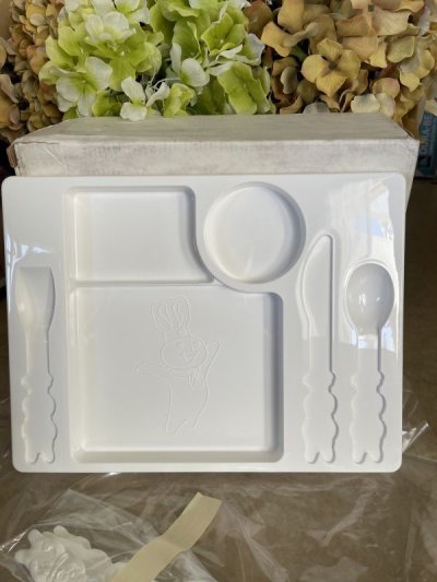 画像3: Pillsbury Dough Boy  Dinner Ware Set With Box 1991 /  フィルズベリーのドゥボーイ　プラスチック製　箱入りディナーウェア　セット