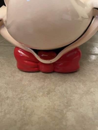 画像2: Disney Mickey Mouse Yellow Hat Ceramic Cookie Jar  / ディズニーのミッキーマウスのイエローハット　陶器製　クッキージャー　