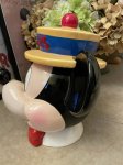 画像2: Disney Mickey Mouse Yellow Hat Ceramic Cookie Jar  / ディズニーのミッキーマウスのイエローハット　陶器製　クッキージャー　 (2)