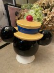 画像3: Disney Mickey Mouse Yellow Hat Ceramic Cookie Jar  / ディズニーのミッキーマウスのイエローハット　陶器製　クッキージャー　 (3)