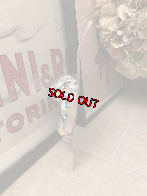 画像4:  Looney Tunes Bugs Bunny &  Duffy Duck toothpaste grippers / ルーニーチューンズ　バッグズバニー&ダフィ•ダックの歯磨き粉キャップ (4)