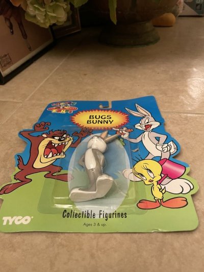 画像2: Looney Tunes Bugs Bunny Figure  1994  / ルーニーチューンズ　バッグズバニー　ブリスター入りフィギュア