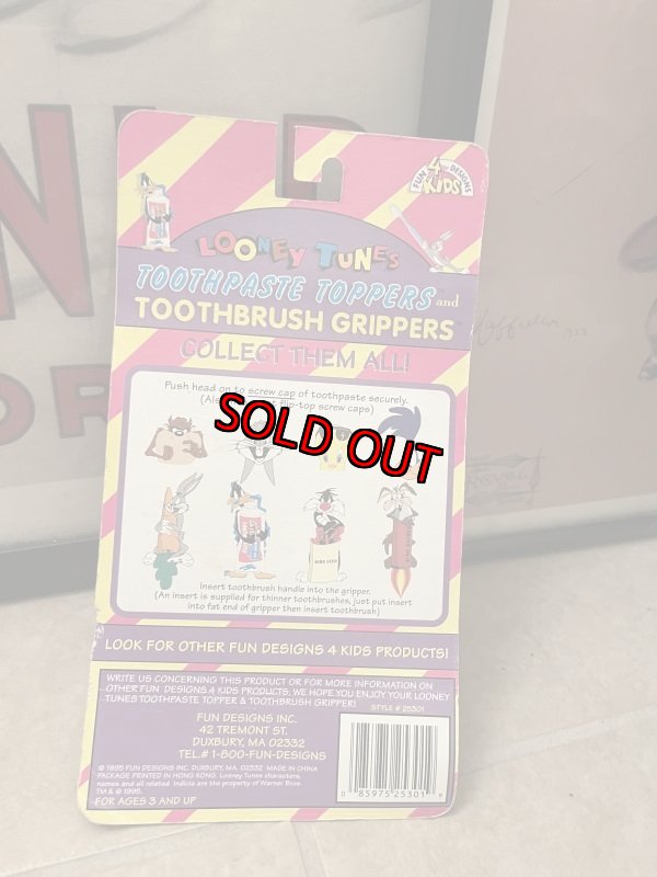 画像3: Looney Tunes Bugs Bunny & Tasmanian Devil toothpaste grippers   / ルーニーチューンズ　バッグズバニー&タスマニアンデビルの歯磨き粉キャップ (3)
