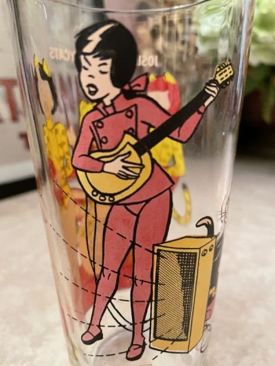 画像2: Hanna Barbera Josie & the pussycats band Pepsi Glass 1977 / レア!! プッシーキャット ペプシ グラス