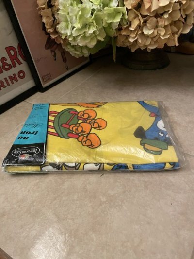 画像3: Hanna Barbera Huckleberry Hound Box  Sheet Yellow dead stock　/ ハンナバーベラ　レア！未開封！！　袋入りハックルベリーハウンド　ボックスシーツ