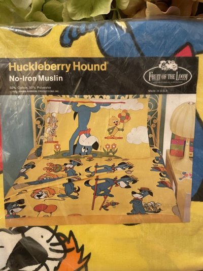 画像1: Hanna Barbera Huckleberry Hound Box  Sheet Yellow dead stock　/ ハンナバーベラ　レア！未開封！！　袋入りハックルベリーハウンド　ボックスシーツ