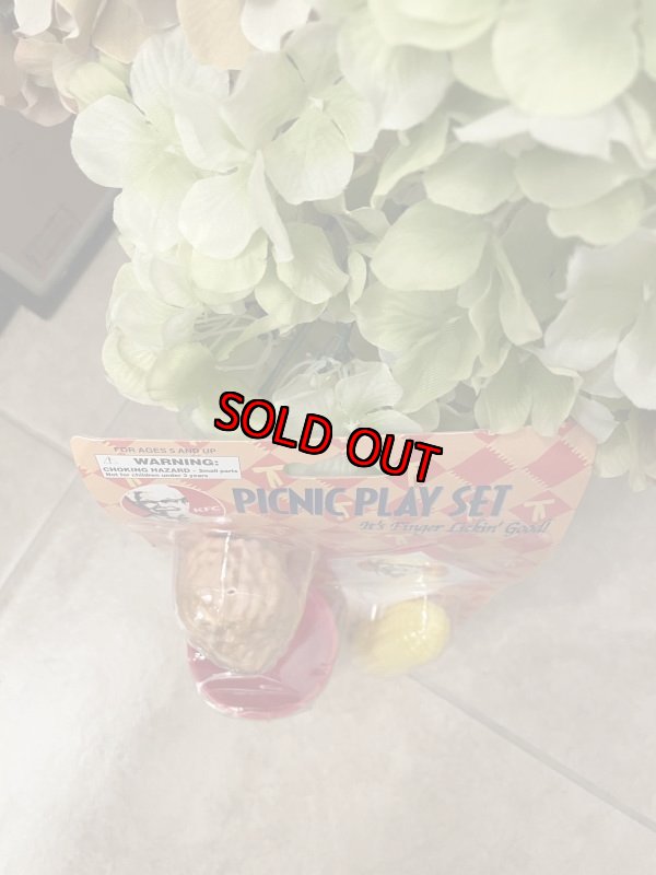 画像8: Kentucky fried chicken  Basket Boley Play Food 2005 / ケンタッキーフライドチキン レッドバスケット 2005年 (8)