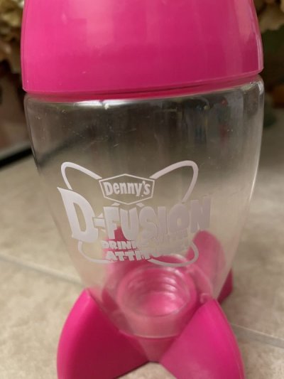 画像2: Denny’s restaurant plastic D Fusion Rocket drink cup Pink / デニーズ　プラスチック製　ロケット　ディフュージョン　ピンクドリンクカップ