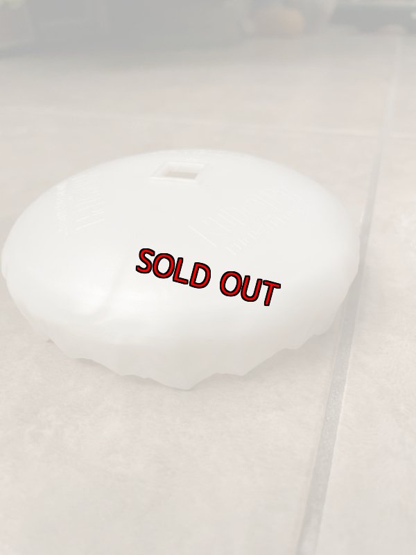 画像9: Denny’s restaurant plastic Rudolf Rain Deer white drink cup / デニーズ　プラスチック製　ルドルフ　トナカイ　ホワイトのドリンクカップ (9)