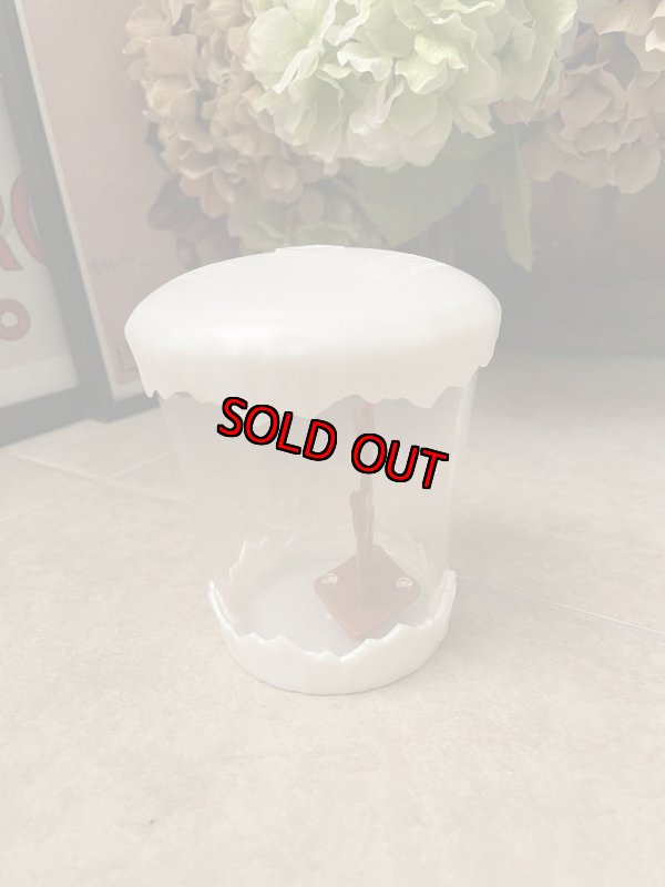 画像4: Denny’s restaurant plastic Rudolf Rain Deer white drink cup / デニーズ　プラスチック製　ルドルフ　トナカイ　ホワイトのドリンクカップ (4)