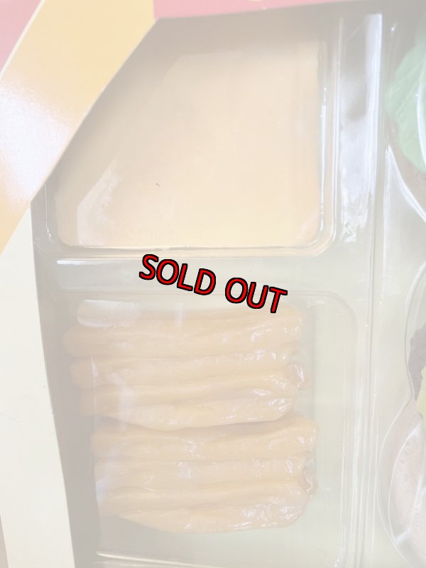 画像8: Burger King play food Cheese Burger set with box 1987 (C) / バーガーキングの箱入りプレイフードセット (8)