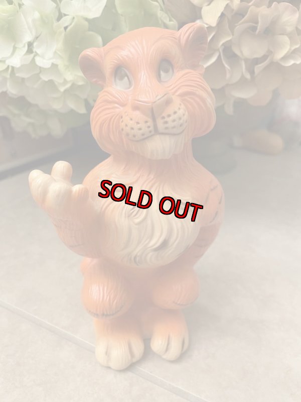 画像1: Esso oil Advertising Tiger plastic Coin Bank  / エッソタイガー　プラスチック製貯金箱　コインバンク　60年代 (1)