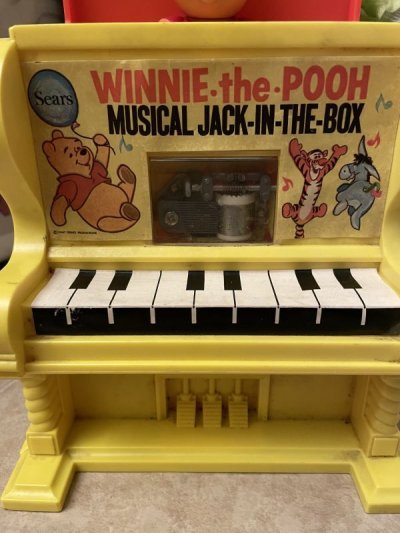画像2: Disney Pooh Piano Musical Box jack in the box / ディズニーのクマのプー ピアノ型 ミュージックボックス ジャックインザボックス びっくり箱