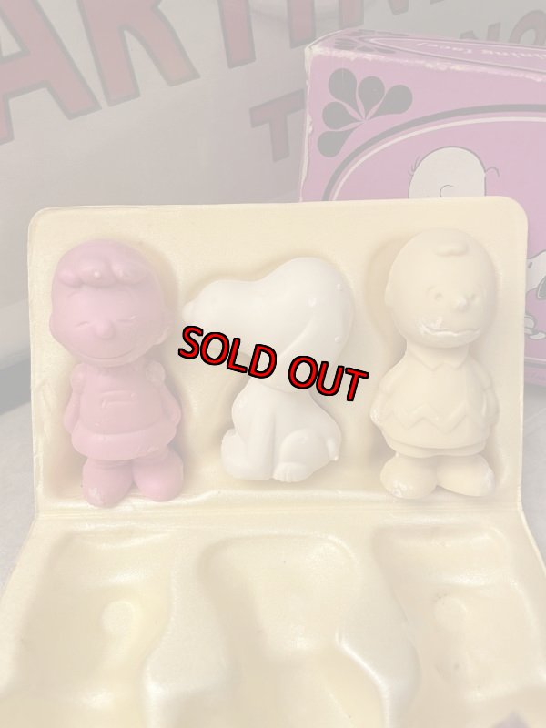 画像2: Peanuts Snoopy Gang Avon Soap With Box 1970  / ピーナッツ　スヌーピー エイボン　箱入りソープ、石鹸セット (2)
