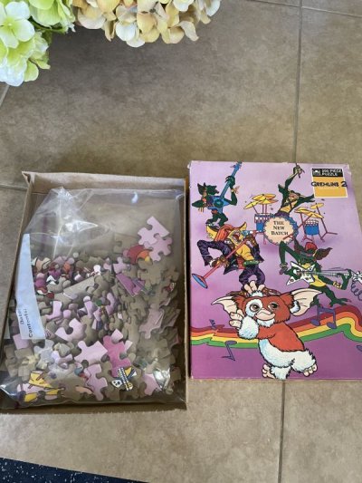 画像1: Gremlins Puzzle With Box 1990/ グレムリンの箱入りパズル　200ピース