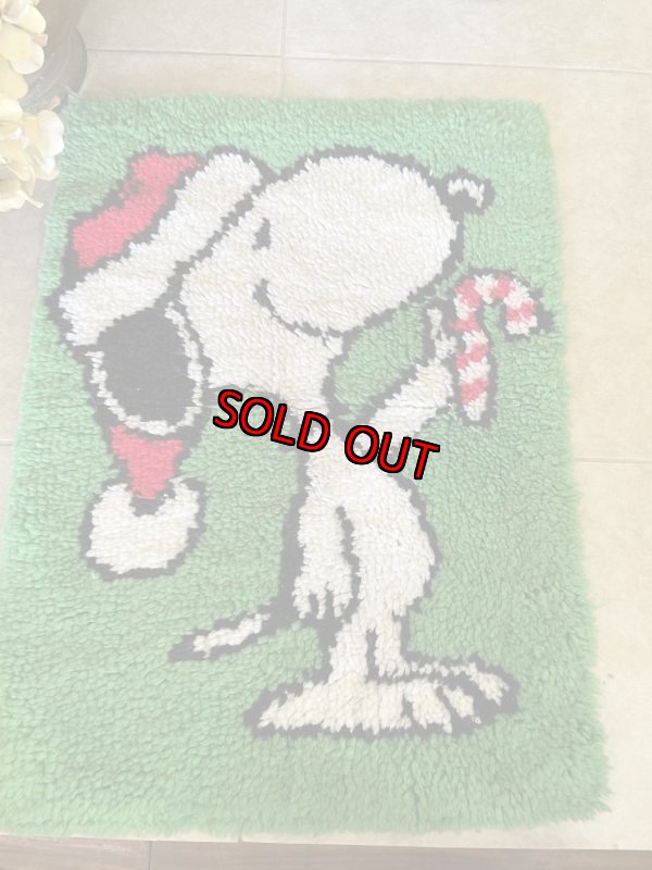 画像1: Peanuts Snoopy Christmas Rug (B) 1968 / ピーナッツ、スヌーピー　クリスマス、キャンディラグ (1)
