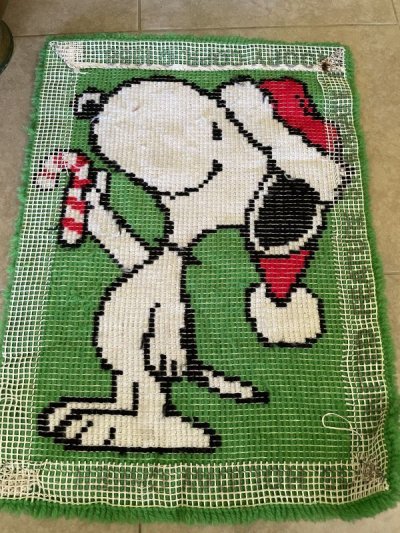 画像3: Peanuts Snoopy Christmas Rug (B) 1968 / ピーナッツ、スヌーピー クリスマス、キャンディラグ