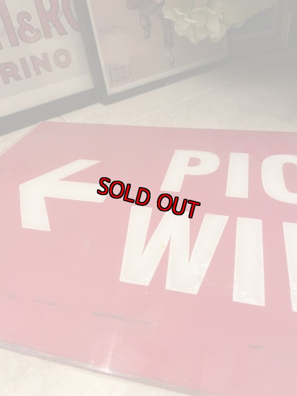 画像8: Wendy’s Pick up window Sign / ウエンディーズ　ピックアップ　ウィンドウ(左矢印)サイン、看板、ストアディスプレイ (8)