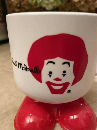 画像1: McDonald’s Ronald Plastic Footed Mug (A) / マクドナルドのロナルド　プラスチック製足付き　マグカップ