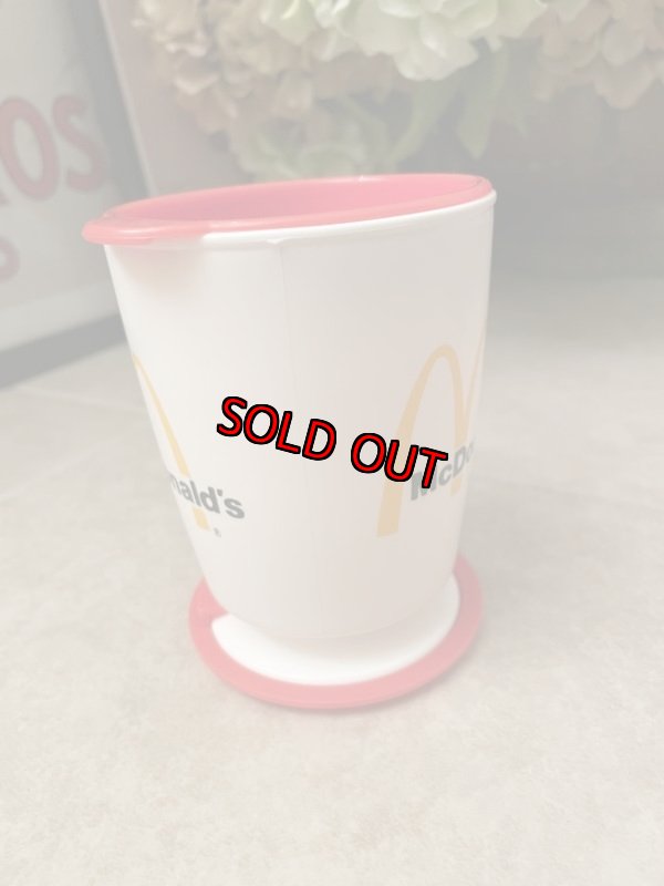 画像2: McDonald’s 「M」Plastic  Travel Mug 1990　/ マクドナルドの「M」プラスチック製　マグカップ (2)