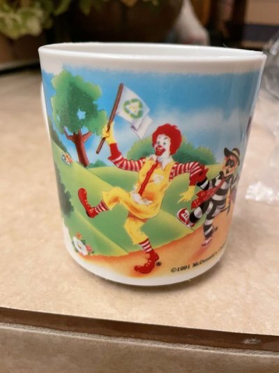 画像1: McDonald’s Ronald & Friends  Plastic  Mug 1991 (A) / マクドナルドのロナルドとフレンド　プラスチック製　マグカップ