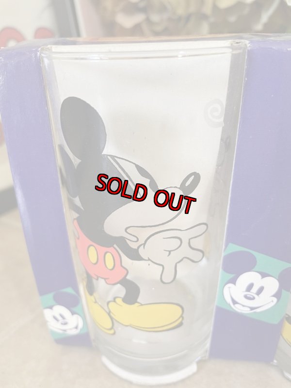 画像2: Disney Mickey Mouse  Glass Tumbler set of 3 Germany 80’-90’s  / ディズニーのミッキーマウス 3個入りコップセット　ドイツ製 (2)