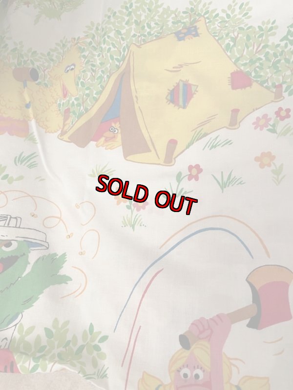 画像2: Sesame Street Camp  Box sheet  / セサミストリート　キャンプ　ボックスシーツ (2)