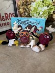 画像1: California Raisins What‘a Cool book, figures and wind up toy set / カリフォルニアレーズン　ブック、2フィギュア、トコトコ　4点セット (1)
