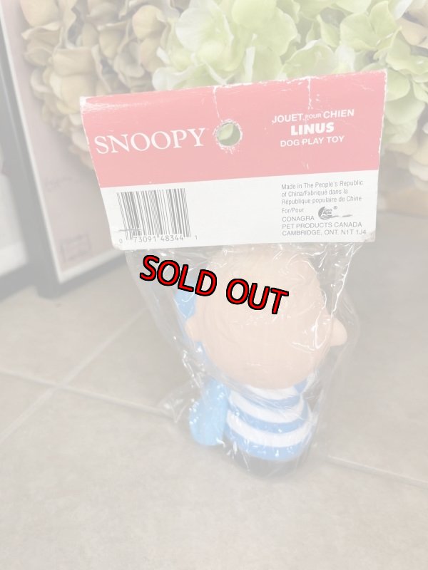 画像3:  Soopy Linus Vinyl Squeak Doll With Bag / ピーナッツ ライナス 袋入りソフビドール (3)