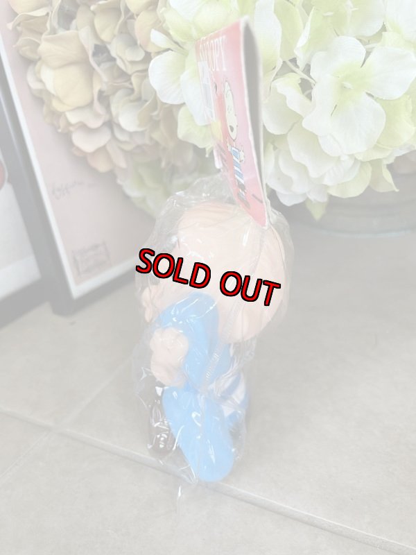 画像2:  Soopy Linus Vinyl Squeak Doll With Bag / ピーナッツ ライナス 袋入りソフビドール (2)