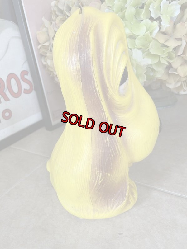 画像4: Yellow sad face Basset Hound Dog plastic coin bank / イエロー、サッドフェイス　ドッグ　貯金箱 (4)