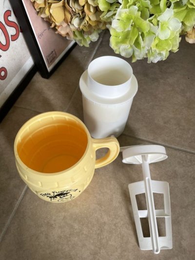 画像3: Hanna Barbera Fred Flintstone Mr. Slush Freezer Mug & Cup / フリントストーン　フレッド　ミスタースラッシュ　フリーザー　プラスチック製マグ