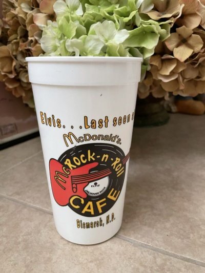 画像1: McDonald’s Rock n roll cafe Plastic Cup Set of 2 (L) 1991 / マクドナルドのプラスチック製、ロックンロールカフェ、コップ、2個セット