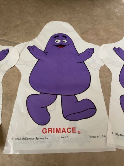 画像2: McDonald’s Ronald & Grimace Plastic hand puppet set of 3 1992/ マクドナルド、ロナルドとグリマスのプラスチック製ハンドパペット 3枚入り