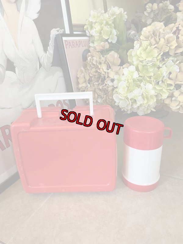 画像3: Denny’s Flintstones Red Plastic Lunch Box With Thermos 1989 / デニーズ　フリントストーン　プラスチック製　ランチボックス　水筒付き (3)