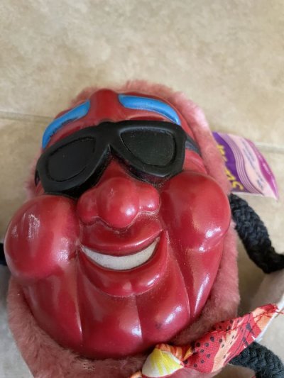 画像1: California Raisins stick’em - up Plush Doll  / カリフォルニアレーズン　吸盤付きぬいぐるみ　ドール　