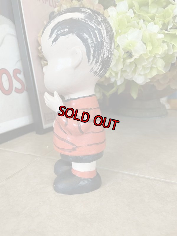 画像2: Peanuts Snoopy Linus Ceramic Doll / スヌーピー ライナス  陶器製 ドール  (2)