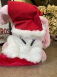 画像4: Energizer bunny pink with Christmas red socks 2006  / エナジャイザーバニー　ぬいぐるみ　クリスマスソックス (4)